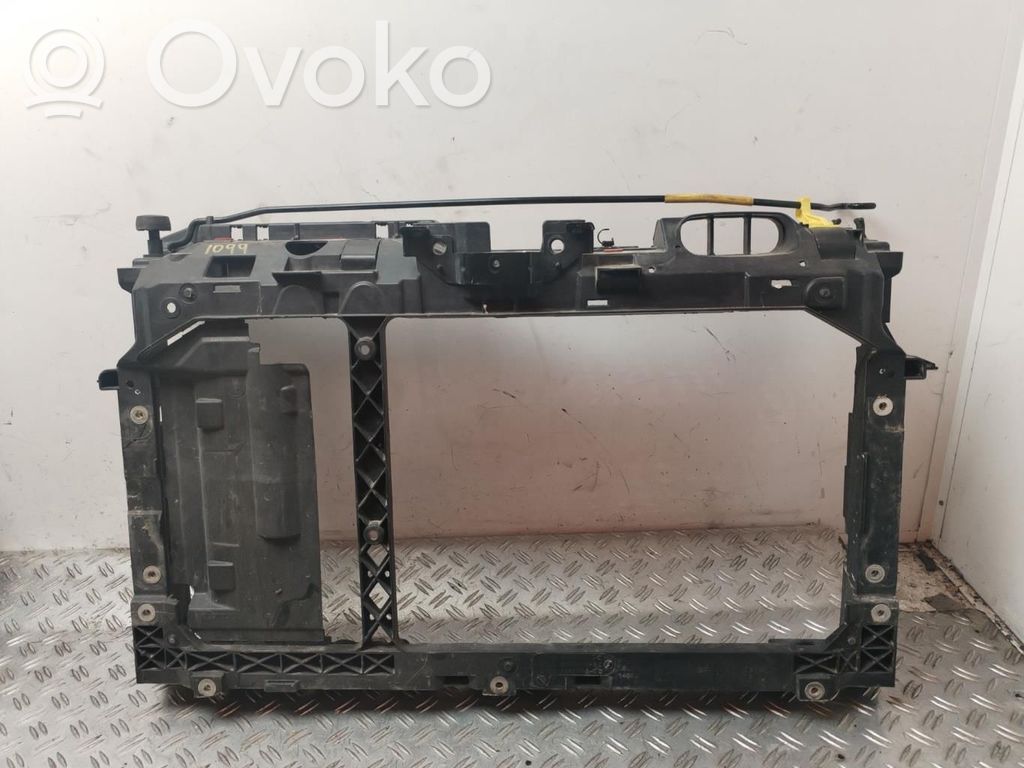 Panel lateral delantero   C1BBA16E146AC