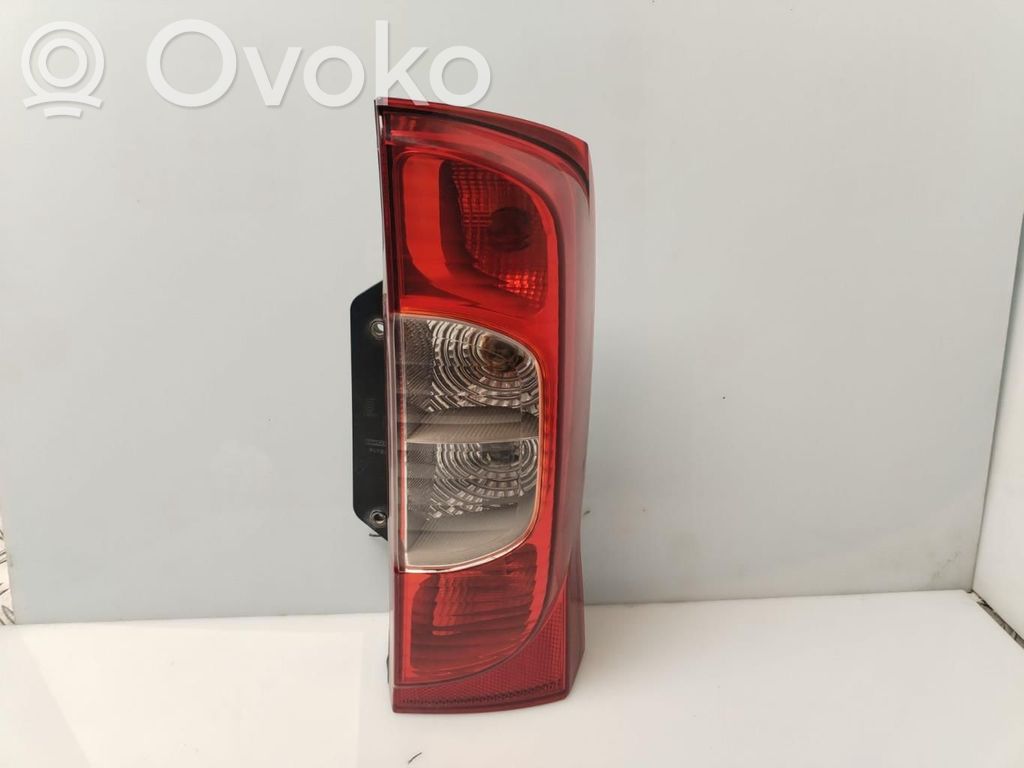 Rear/tail lights   13202FA