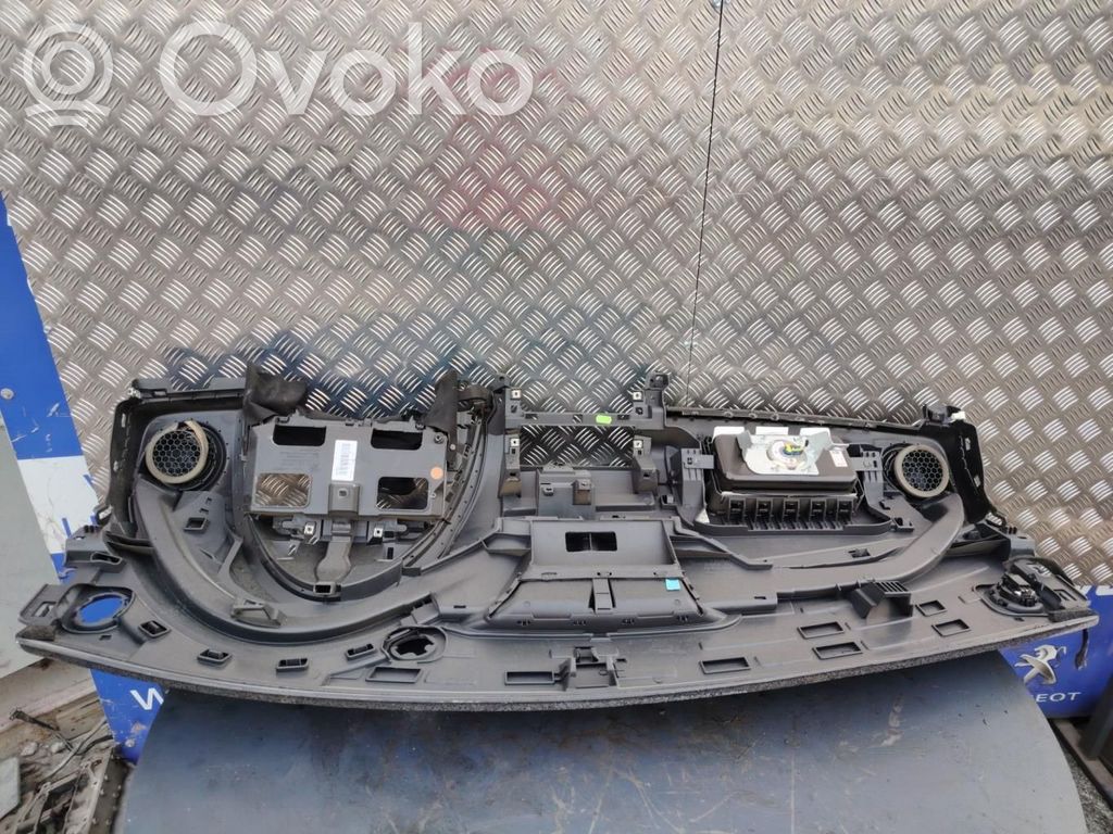 Renault Clio III Panel de instrumentos 