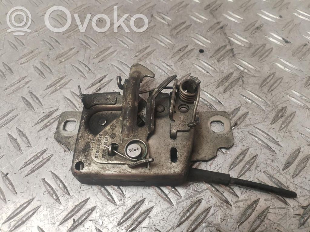 Renault Kangoo I Fissaggio gancio/anello 
