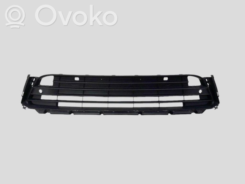 Lexus RX 450H Front bumper upper radiator grill 