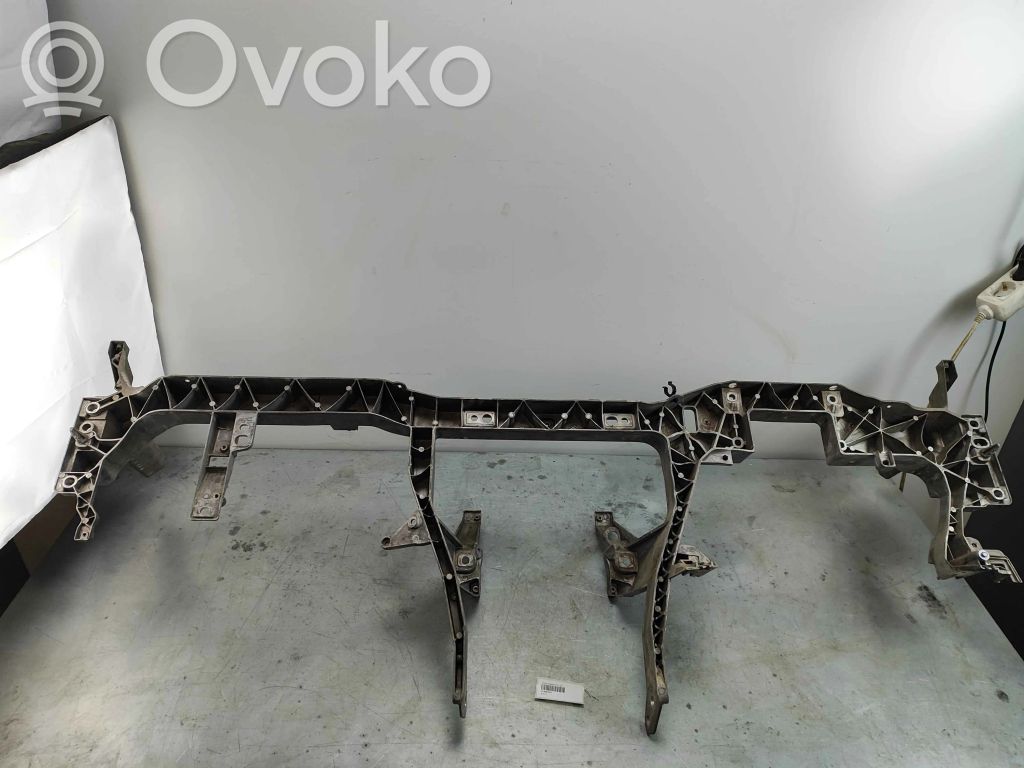 Volvo XC60 Balkis panelės tvirtinimo 