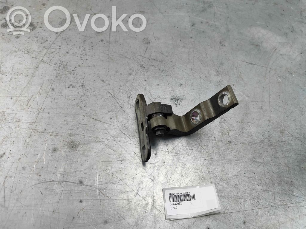 Volvo XC60 Front door upper hinge 
