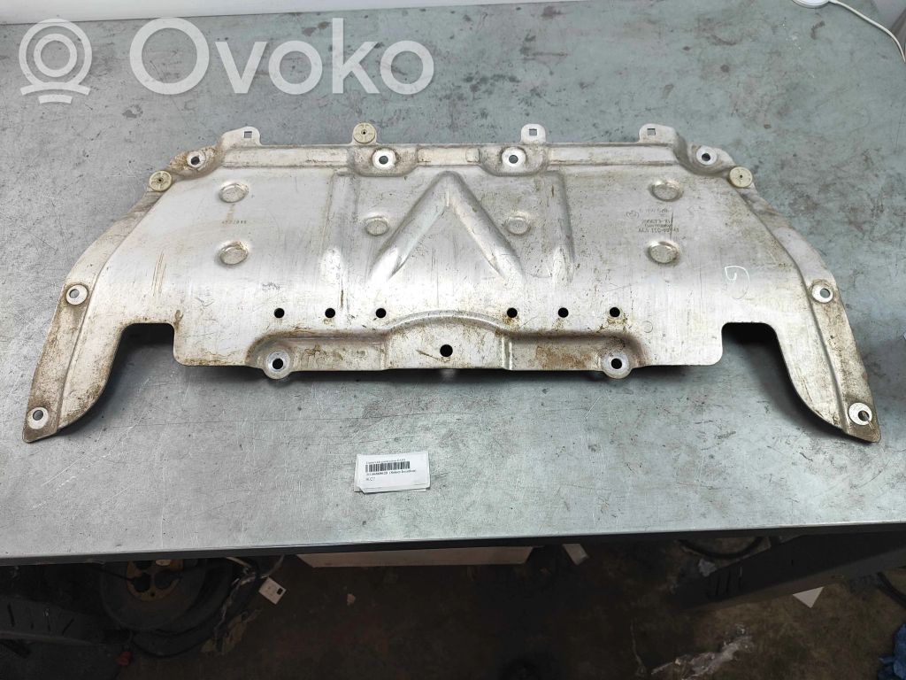 BMW 5 G30 G31 G38 Osłona dolna silnika 