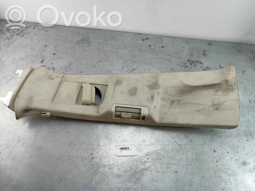 Volvo XC90 Pilar (B) (superior) 