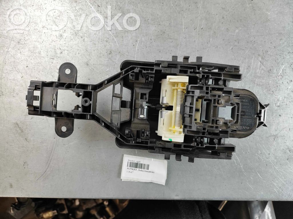 Volvo XC60 Rear door exterior handle/bracket 