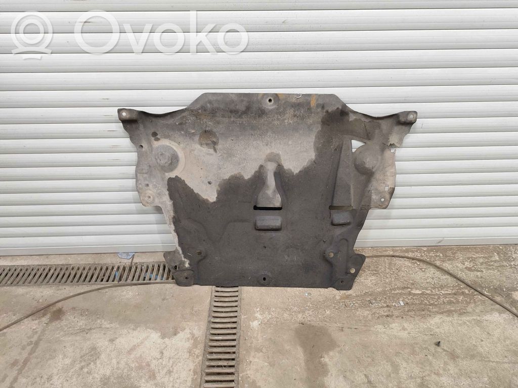 Volvo V60 Engine splash shield/under tray 