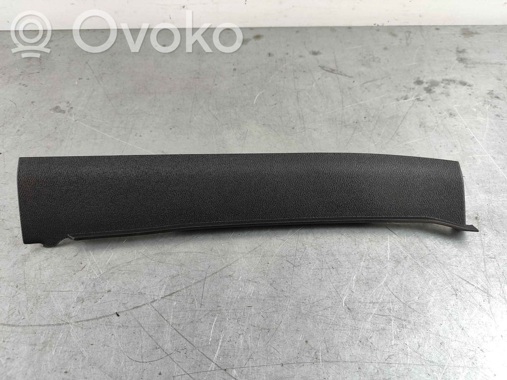 Volvo XC40 Foot area side trim 