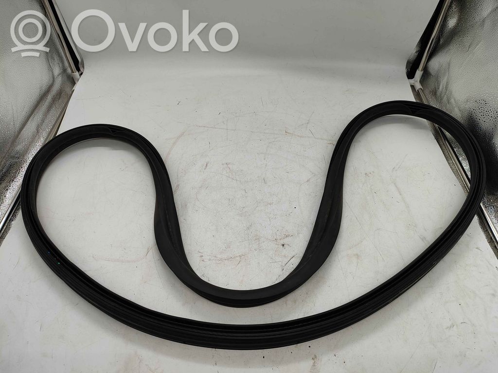 Tesla Model Y Trunk rubber seal (body) 
