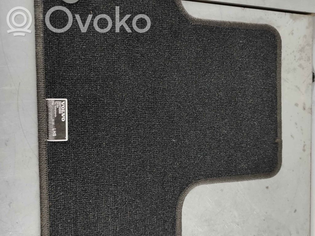 Volvo XC60 Zestaw dywaników samochodowych 
