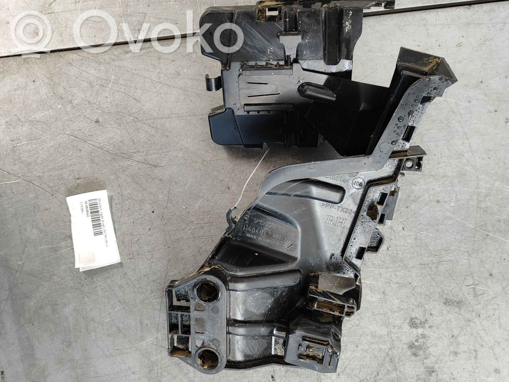 Volvo XC90 Aizmugurē slēdzene 