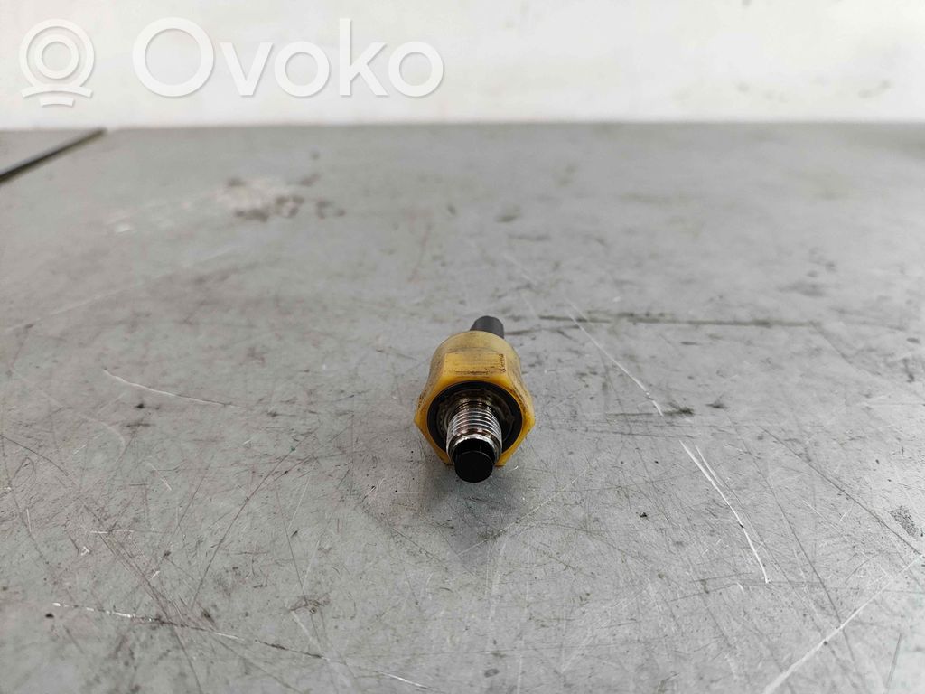 Volvo XC60 Czujnik ciśnienia oleju 