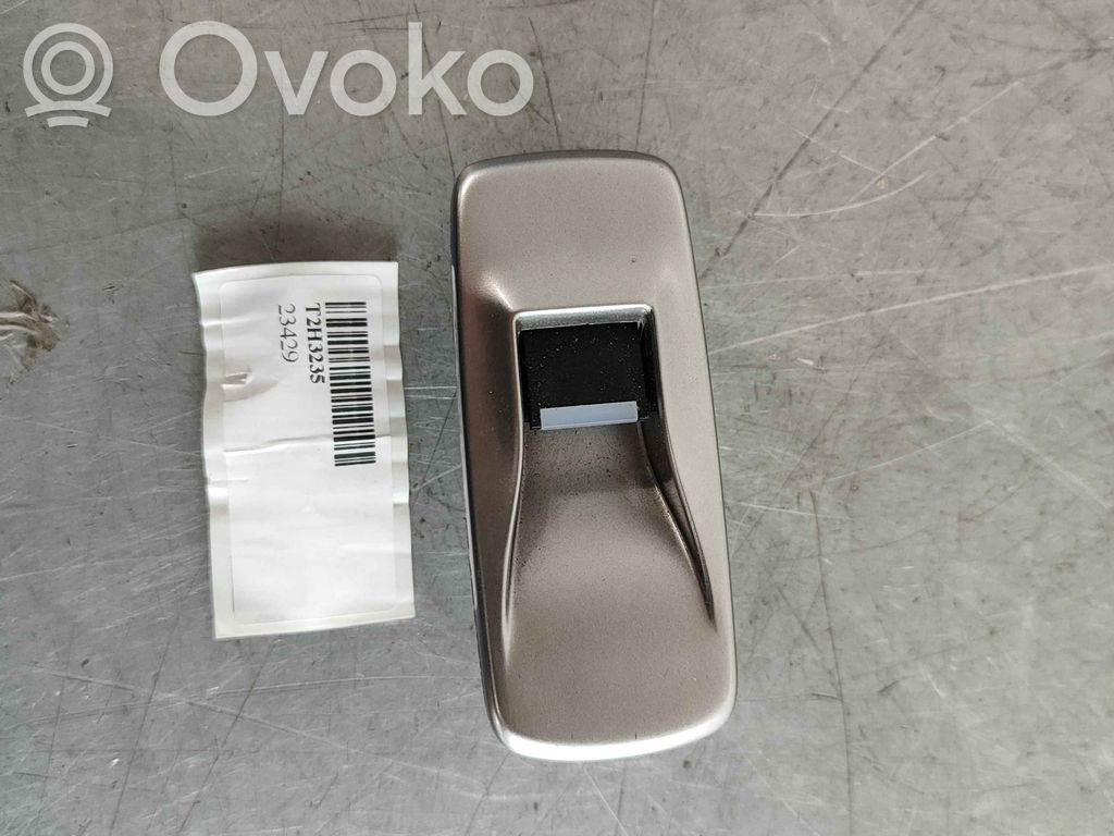 Jaguar XF X250 Electric window control switch 