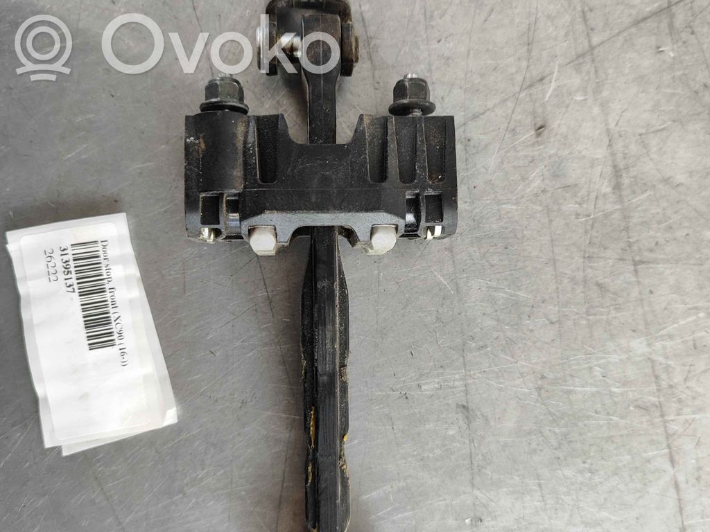 Volvo XC90 Etuoven pidätin 