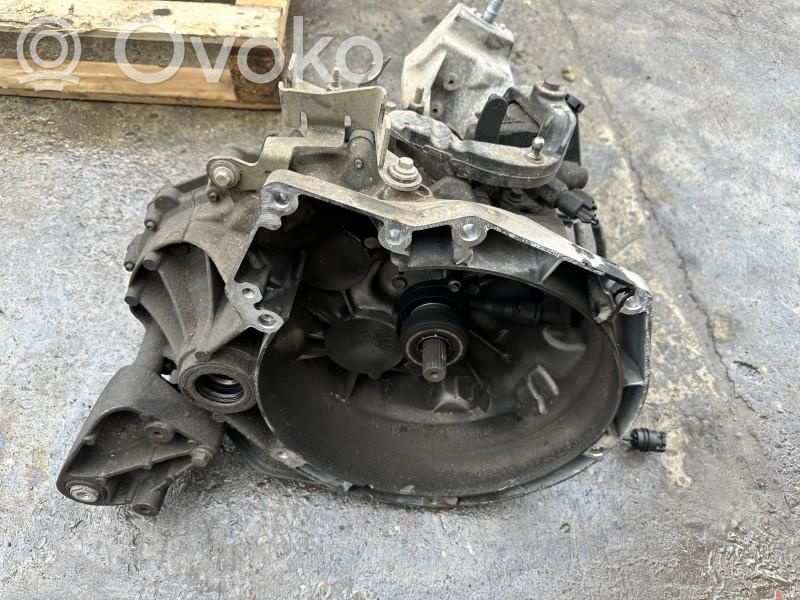 Ford Mondeo MK V Manualna 5-biegowa skrzynia biegów 
