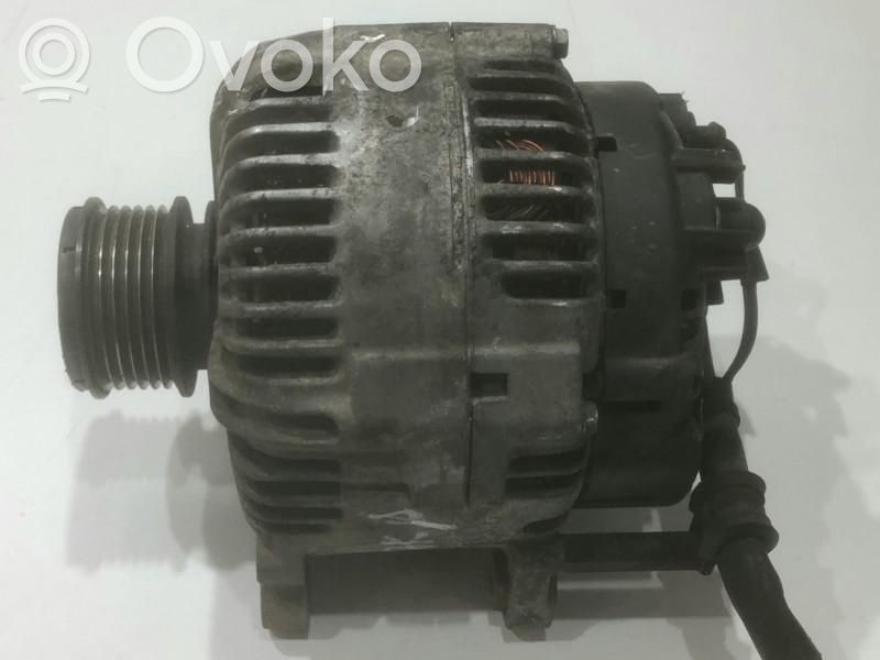 Volkswagen PASSAT B6 Alternador 