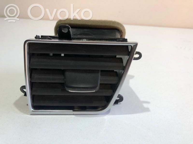 Audi A8 S8 D4 4H Kratka nawiewu sufitowego 