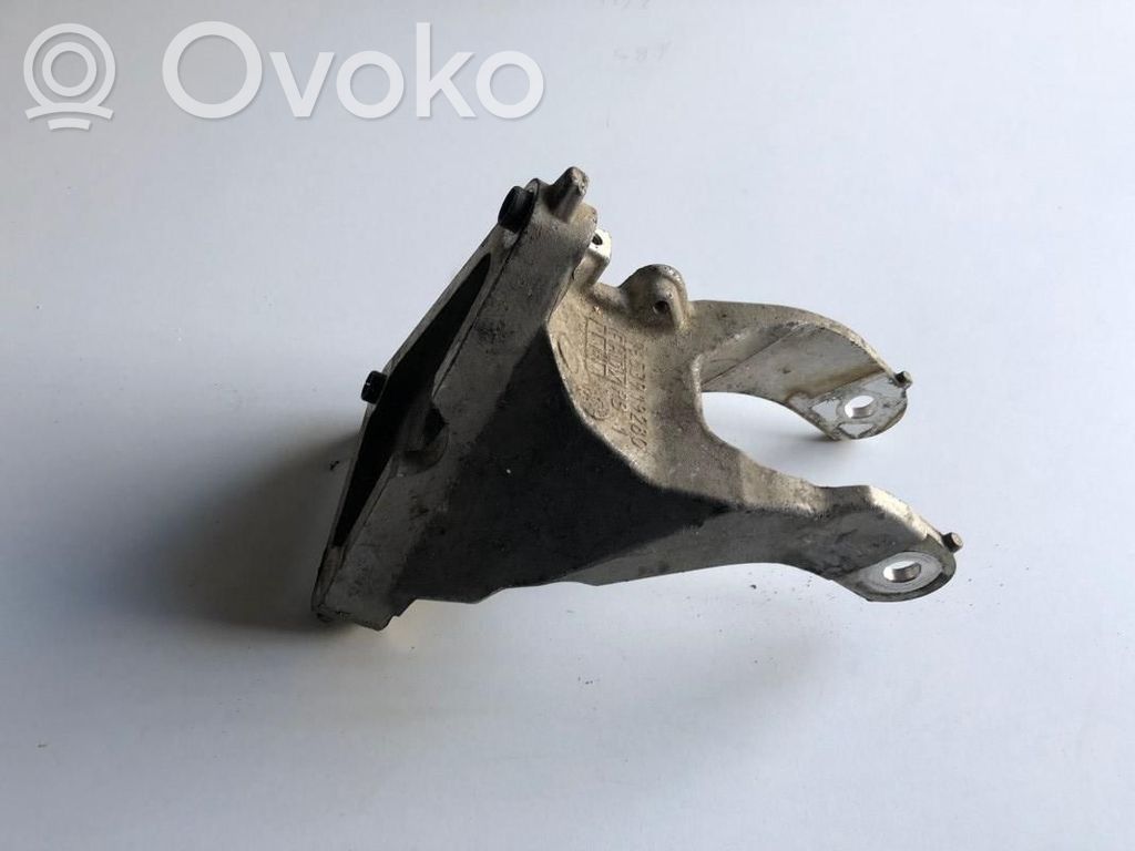 Engine mounting bracket   9653919280