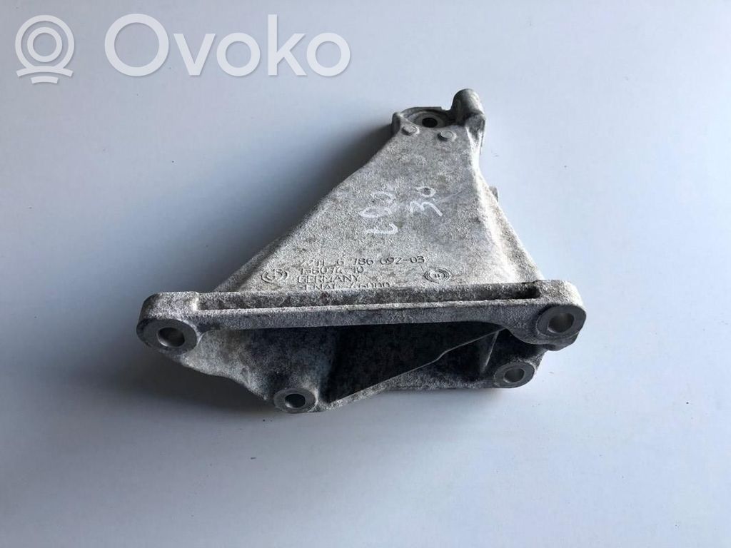 BMW 3 E90 E91 Soporte de montaje del motor (Usadas) 