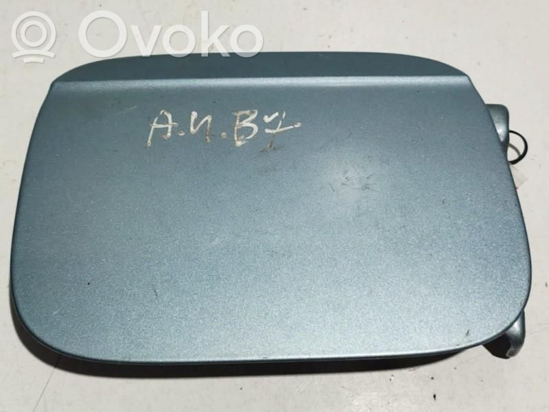 Audi A8 S8 D3 4E Apdaila aplink degalų bako dangtelį 