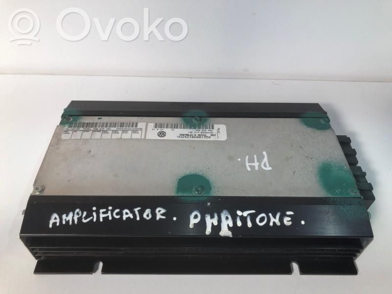 Volkswagen Phaeton Sound amplifier 