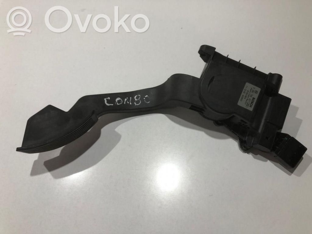 Opel Combo D Gaspedal 