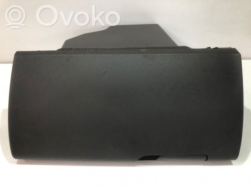 Citroen C5 Daiktadėžės (bordačioko) dangtis 