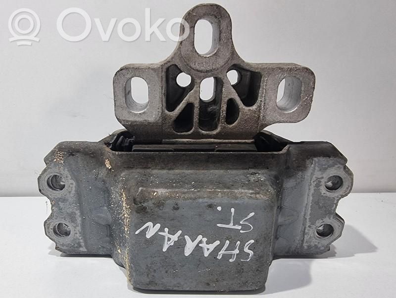 Engine mounting bracket   5N0199262F,5N0199262F