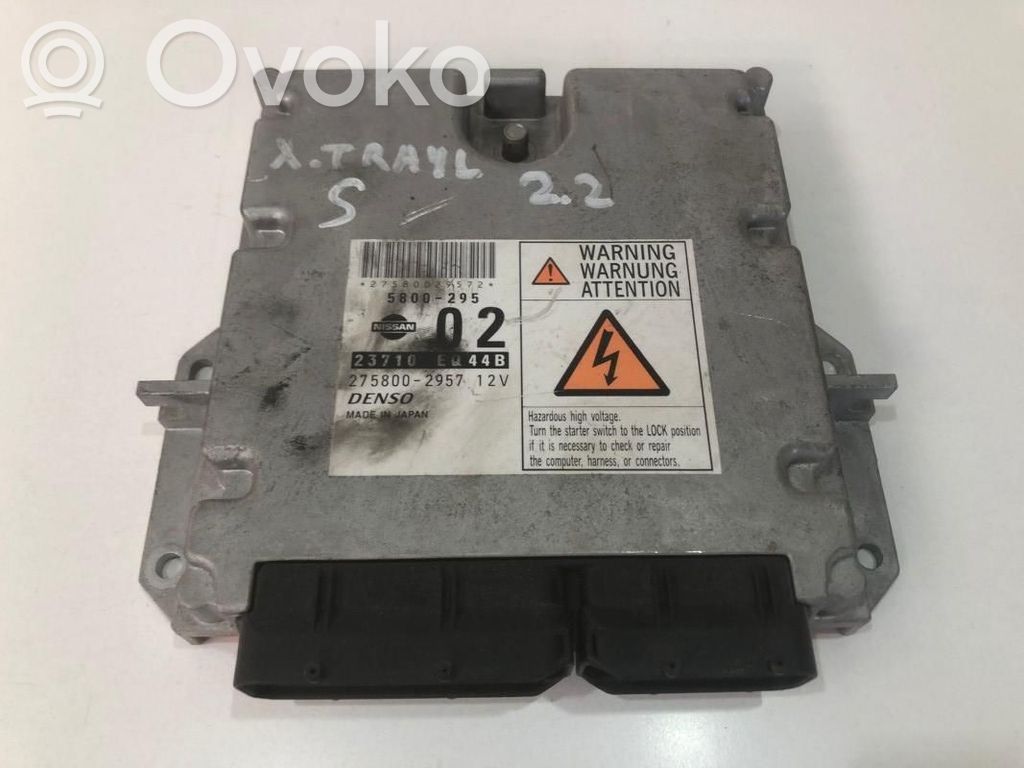 Nissan X-Trail T30 Unité de commande, module ECU de moteur 