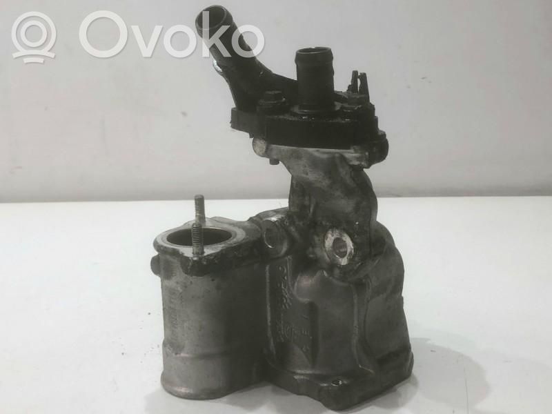 Engine mounting bracket   352301