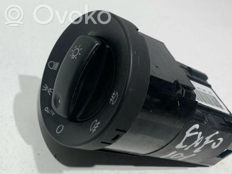 Seat Exeo (3R) Light switch 