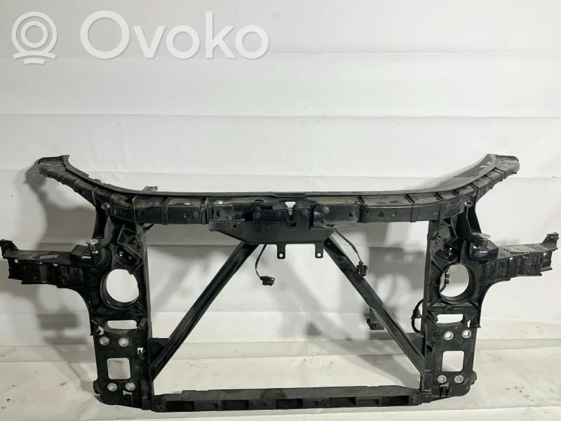 Audi Q7 4L Moottoritilan laipio 