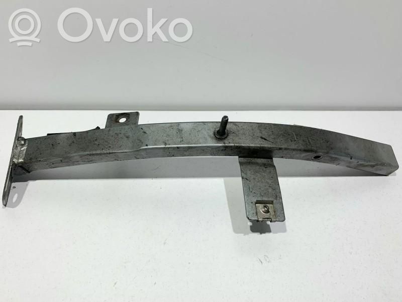 Front bumper mounting bracket   4H0821393