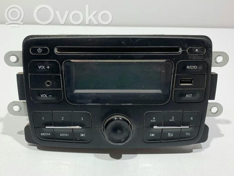 Dacia Logan II Radio/CD/DVD/GPS head unit 