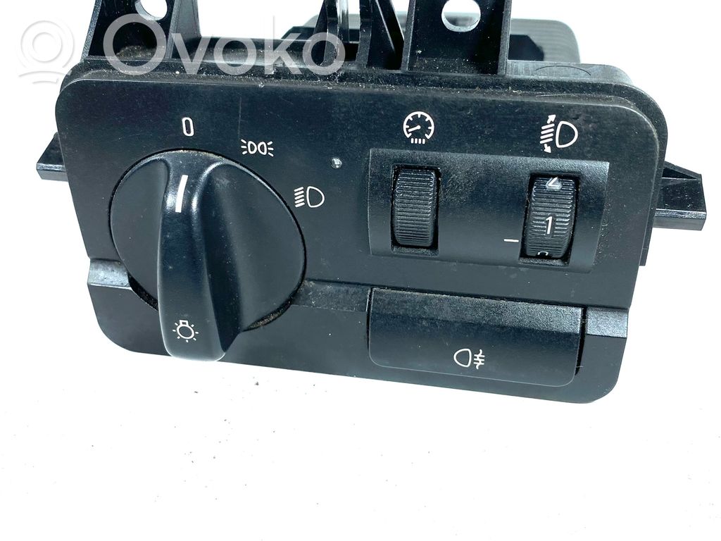 BMW 3 E46 Light module LCM 