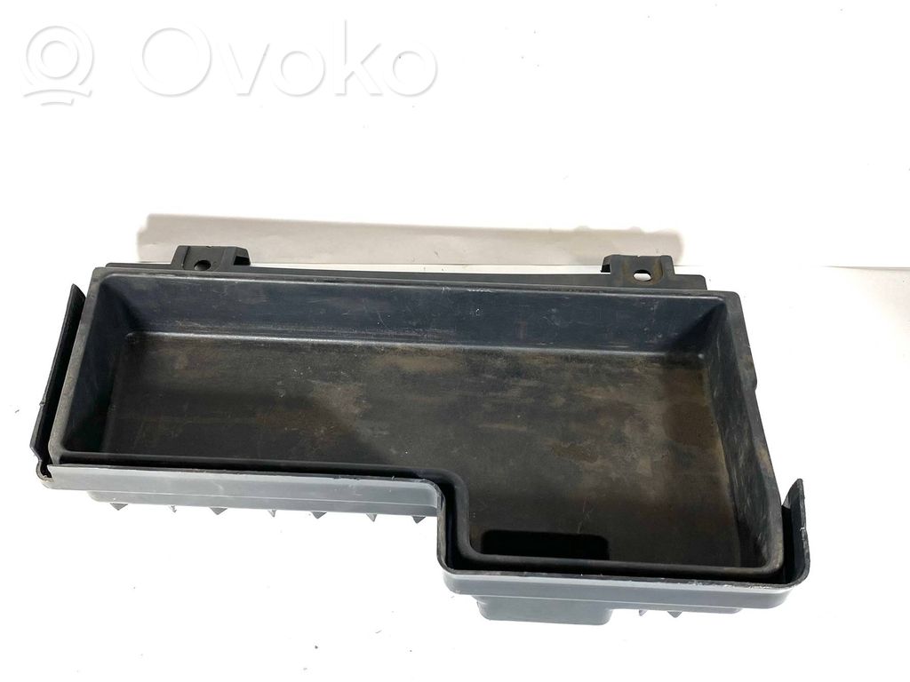 BMW 3 E46 Trunk/boot lower side trim panel 