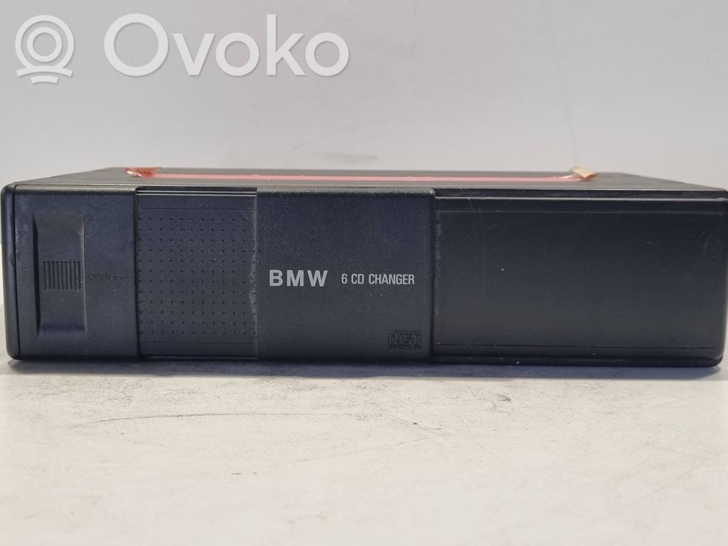 BMW 5 E39 CD/DVD changer 