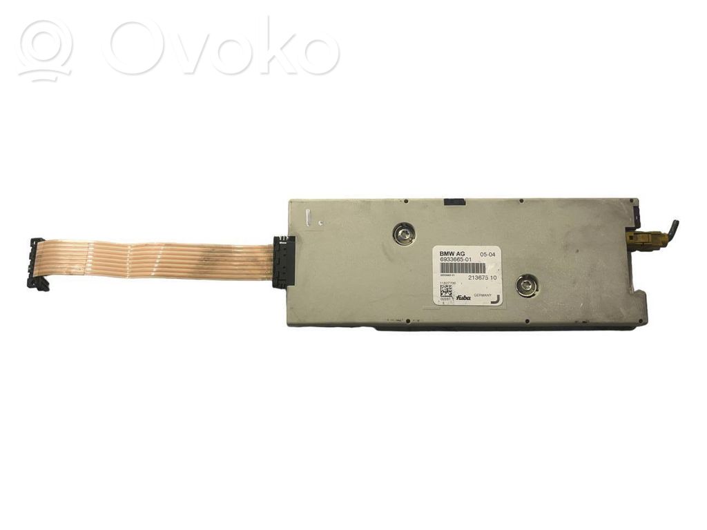 Aerial antenna amplifier   6933665,213675