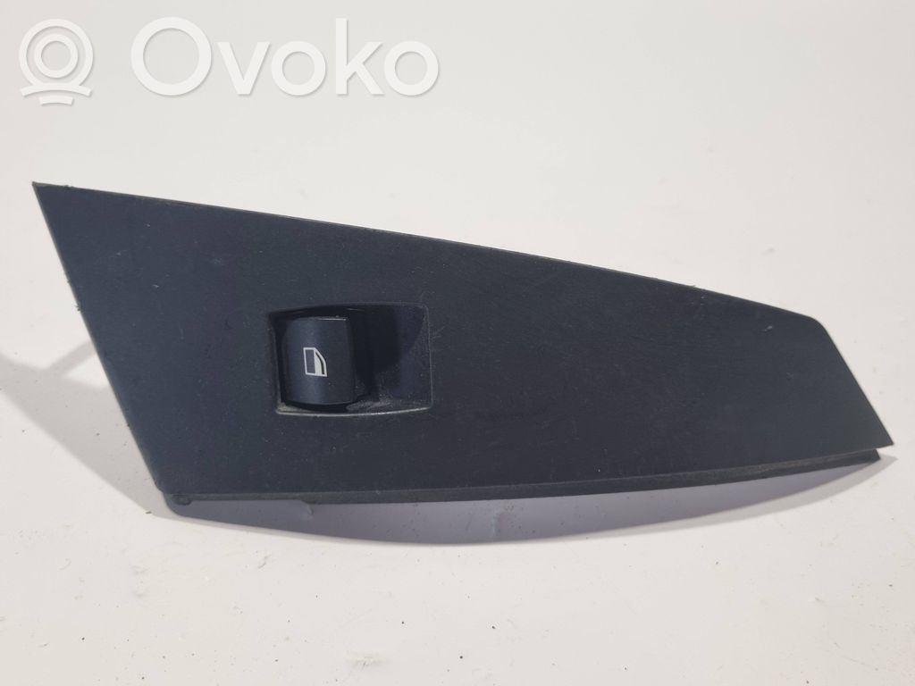 Elektrisko logu slēdzis   15979804,6922244