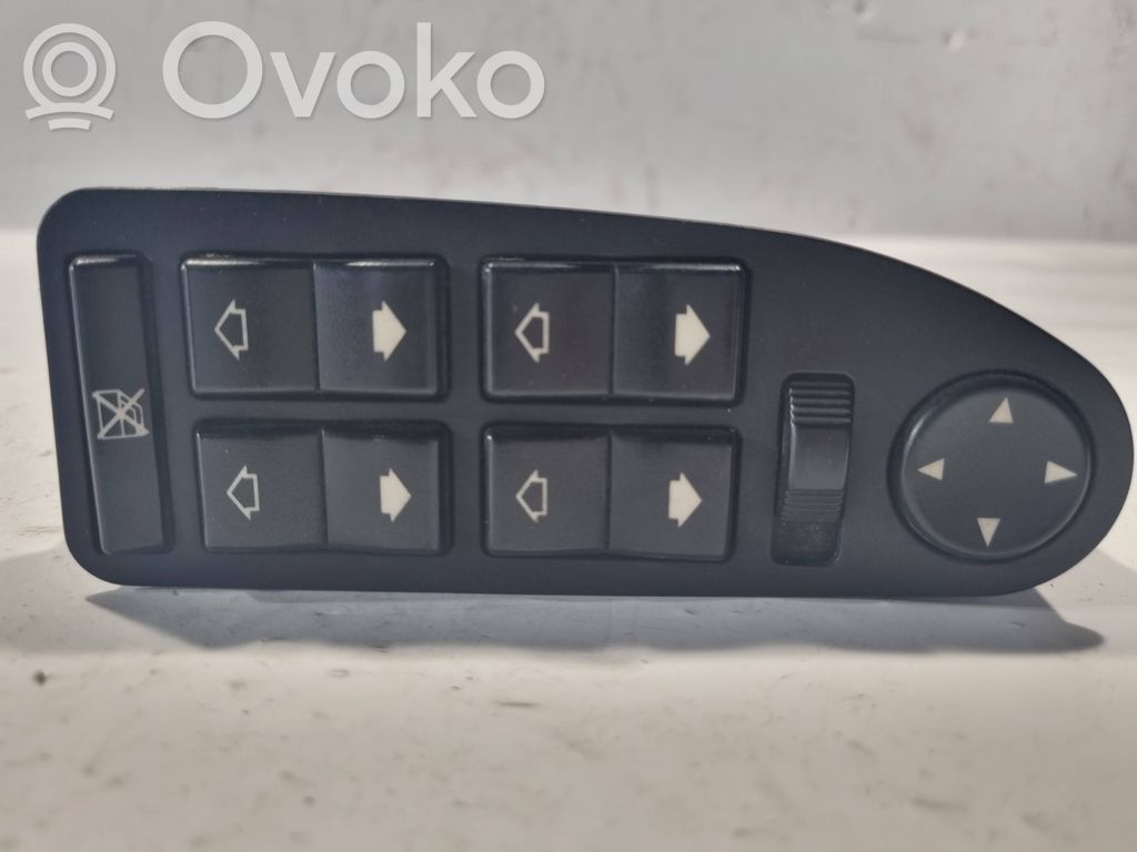 Quarter vent window switch   6904306,410432,9929