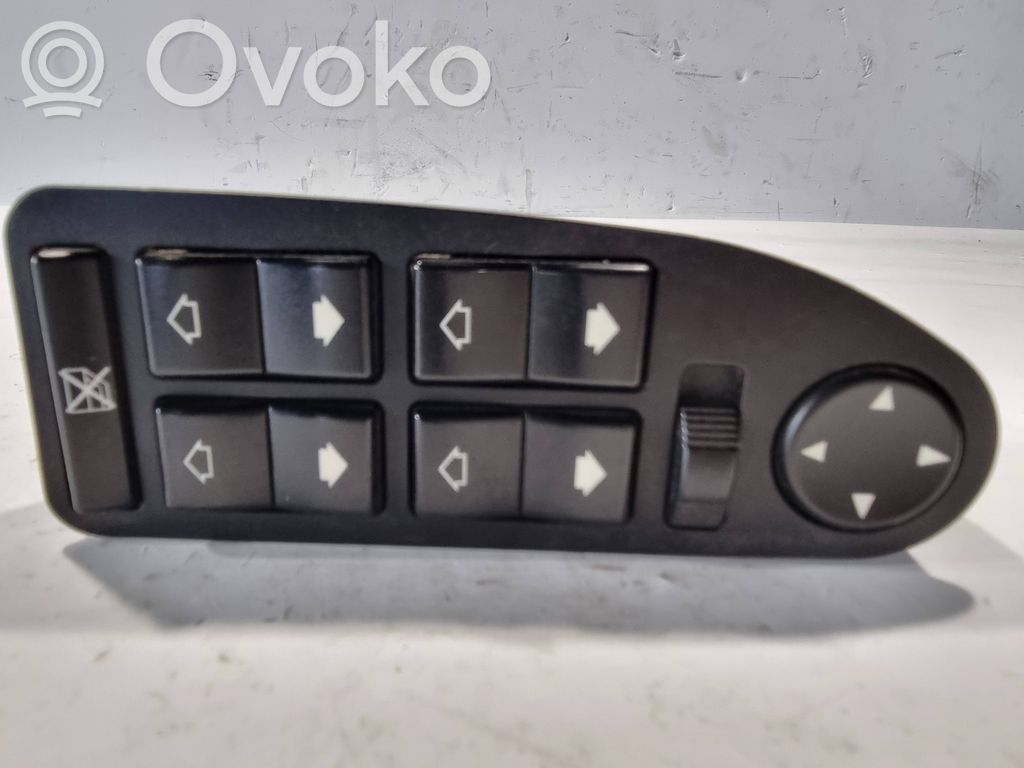 Quarter vent window switch   081980,8368966,9739