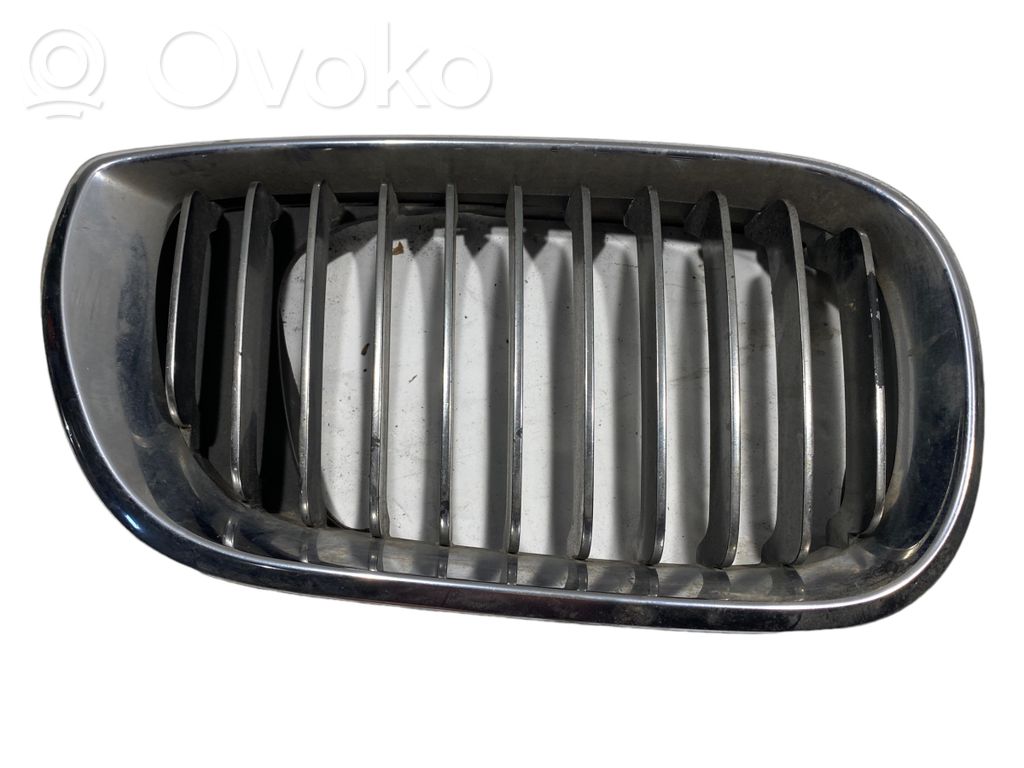 BMW 3 E46 Front bumper upper radiator grill 