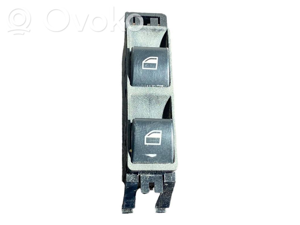 Electric window control switch   8381514,61318381514