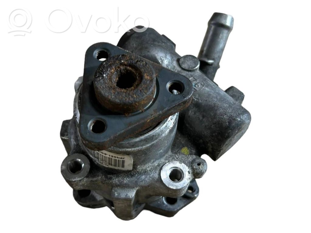 Power steering pump   7692974