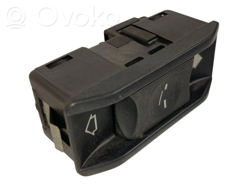 Sunroof switch   8352182,61318352182