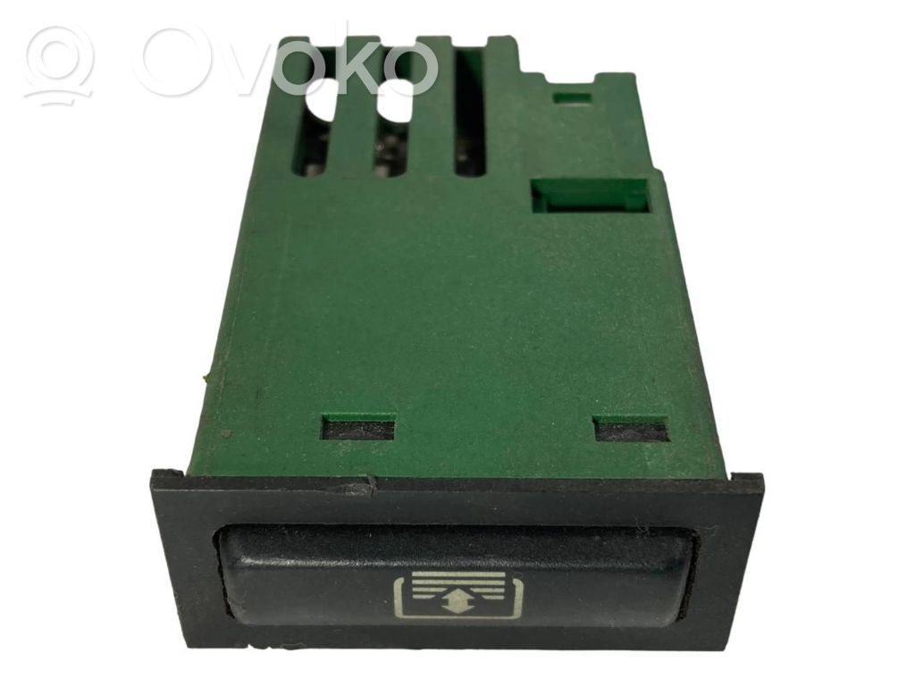 BMW 5 E39 Windscreen/window heater switch 