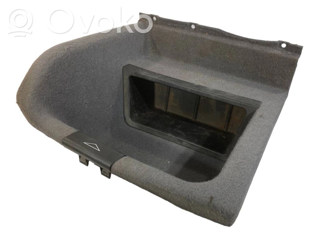 BMW 5 E39 Trunk/boot side trim panel 