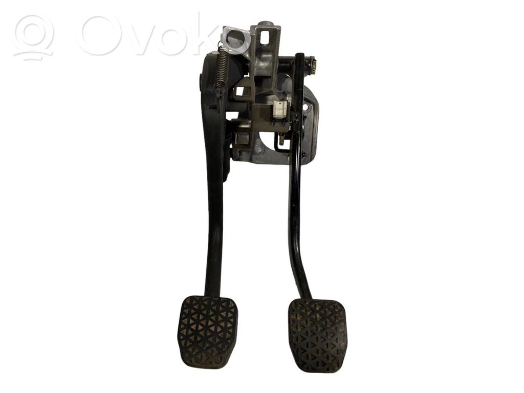BMW 3 E46 Pedal assembly 