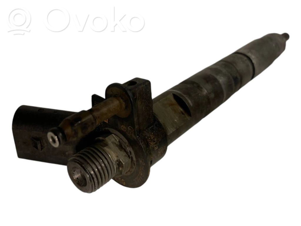 Injecteur de carburant   7797877