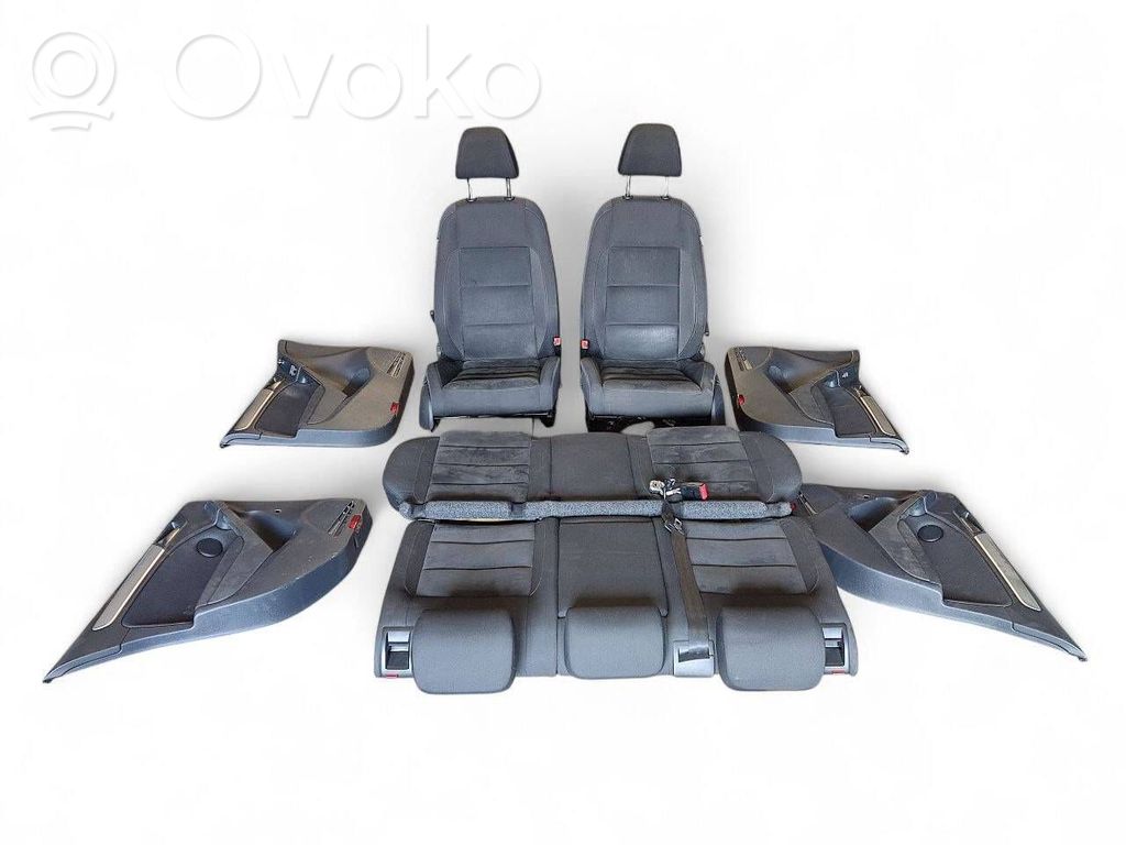 Volkswagen Golf VI Fotele / Kanapa / Komplet 